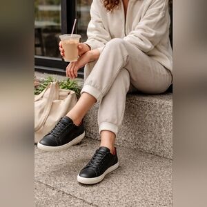 PLAE Mulberry Leather Sneakers Womens 9.5 Slip-On No-Tie Minimalist Comfort